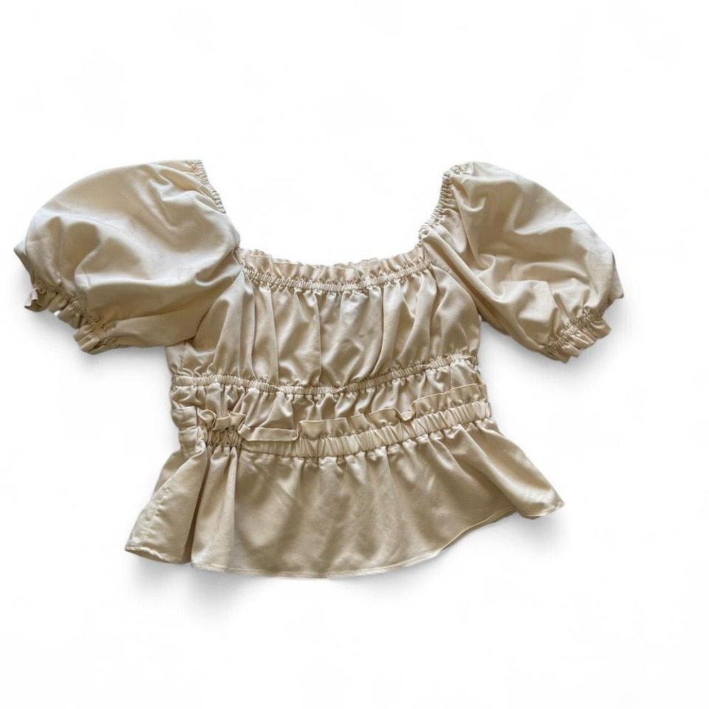 Antonio‎ Melani Cream ruched blouse with puffed sleeves